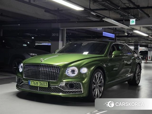 Bentley Flying Spur 3rd Generation 2022 Черный из Кореи
