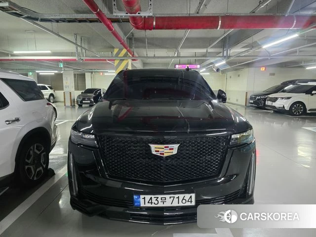 Cadillac Escalade 5th Generation 2023 Черный из Кореи
