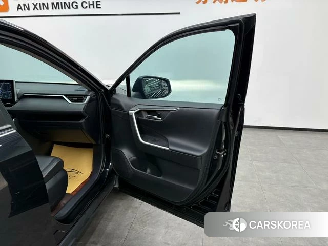 Toyota RAV4 Rongfang 2022 Черный из Китая