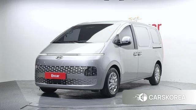 Hyundai Staria 2021 Серебряный из Кореи