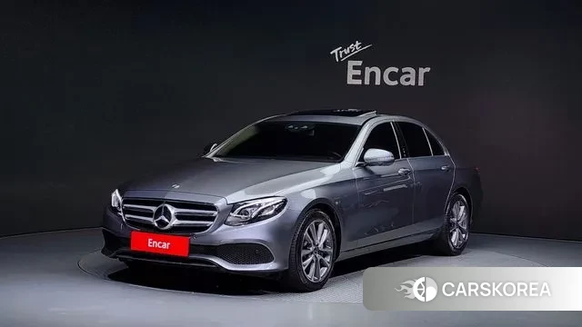 Mercedes-Benz E-Class W213 2019 Серый из Кореи