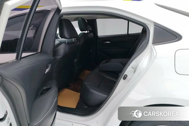 Toyota Corolla 2021 Белый из Китая