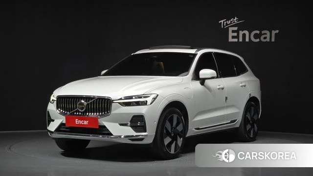 Volvo XC60 second Generation 2025 Белый из Кореи