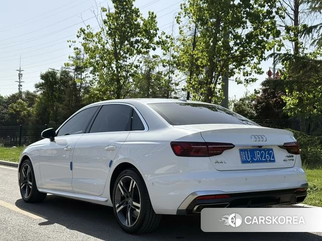 Audi A4L 2021 Белый из Китая