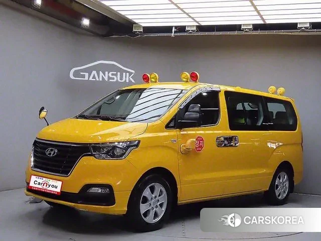 Hyundai The New Grand Starex 2019 Желтый из Кореи