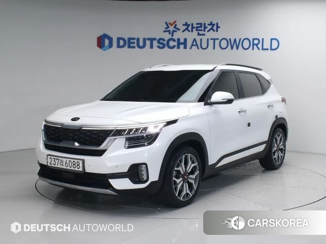 Kia Seltos 2020 Белый из Кореи
