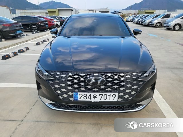Hyundai Grandeur Hybrid (GN7) 2021 Черный из Кореи