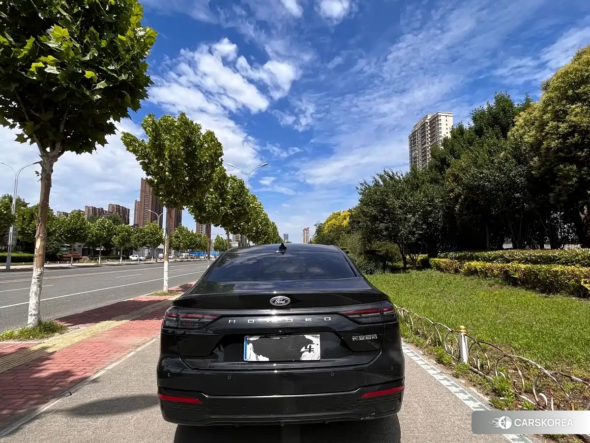 Ford Mondeo 2026 Черный из Китая