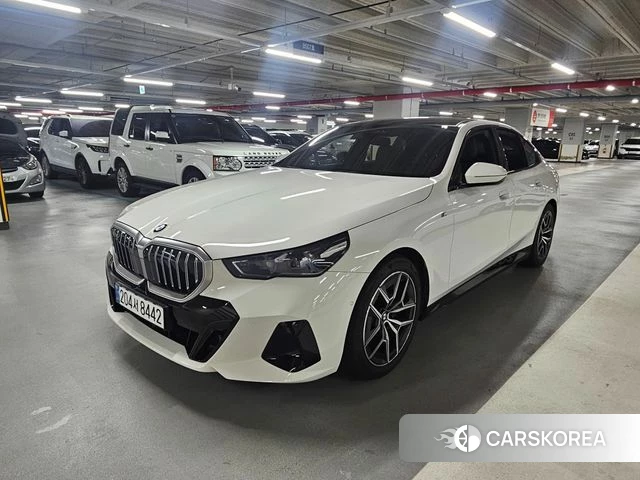 BMW 5 Series (G60) 2024 Белый из Кореи