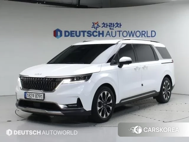Kia Carnival 4th generation 2023 Белый из Кореи