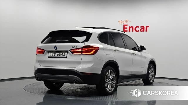 BMW X1 (F48) 2018 Белый из Кореи