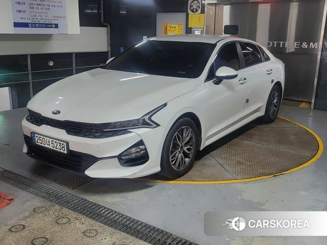 Kia K5 3rd generation 2021 Белый из Кореи