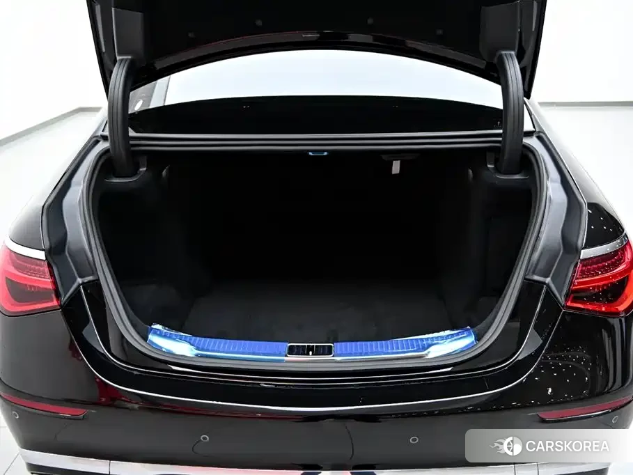 Mercedes-Benz Maybach S-Class 2025 Черный из Китая