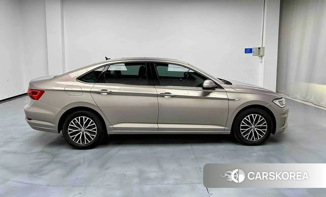Volkswagen Sagitar 2021 Шампань из Китая