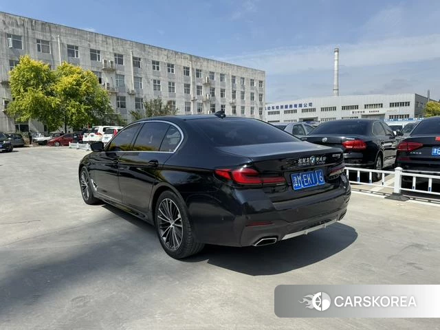 BMW 5 series 2023 Черный из Китая