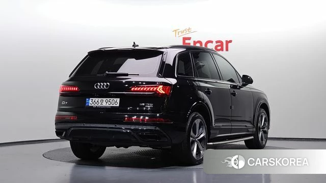Audi Q7 (4M) 2022 Черный из Кореи