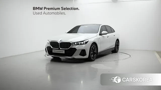 BMW 5 Series (G60) 2025 Белый из Кореи