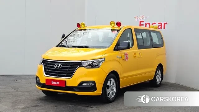 Hyundai The New Grand Starex 2018 Желтый из Кореи