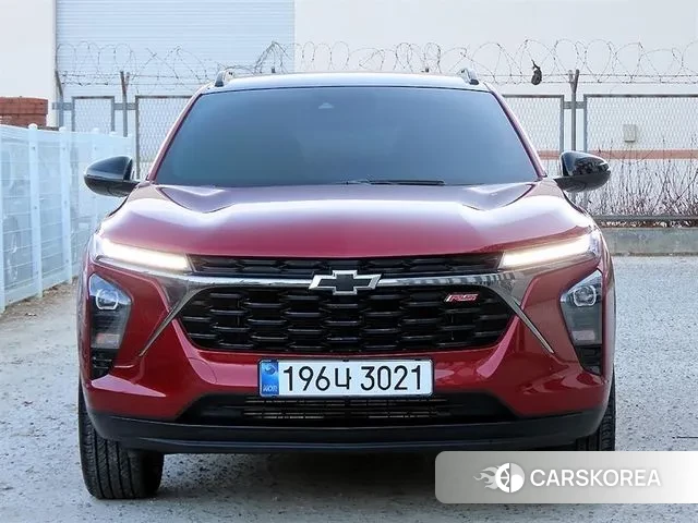 Chevrolet (GM Daewoo) Trax Crossover 2024 Красный из Кореи