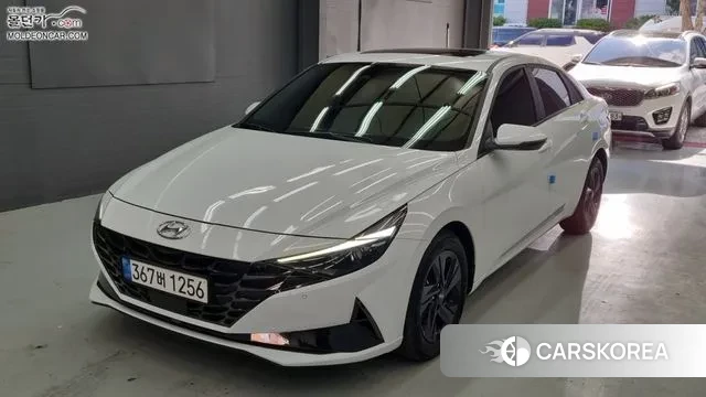 Hyundai Avante (CN7) 2021 Белый из Кореи