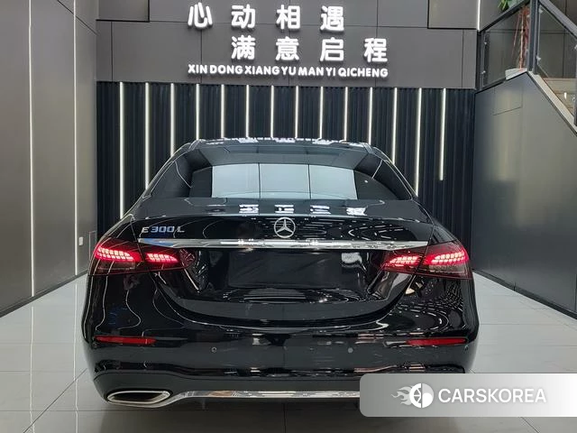Mercedes-Benz E-class 2021 Черный из Китая