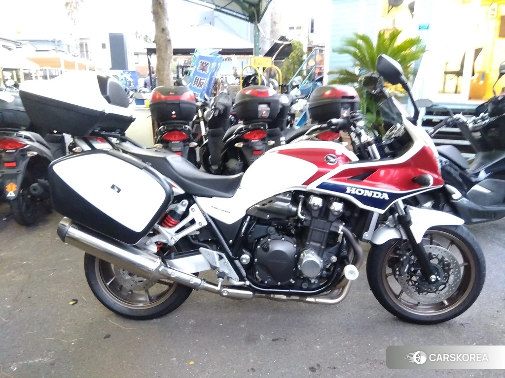 Проданный Honda CB1300SF BOLDOR ABS 2014 из Японии, фото 2