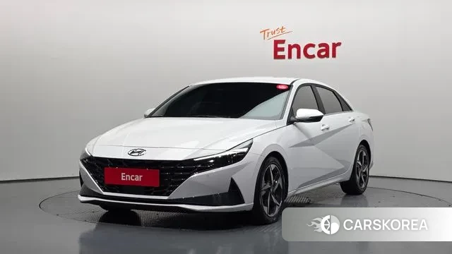 Hyundai Avante (CN7) 2023 Белый из Кореи