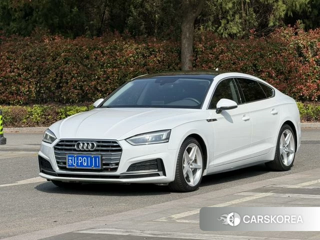 Audi A5 2019 Белый из Китая