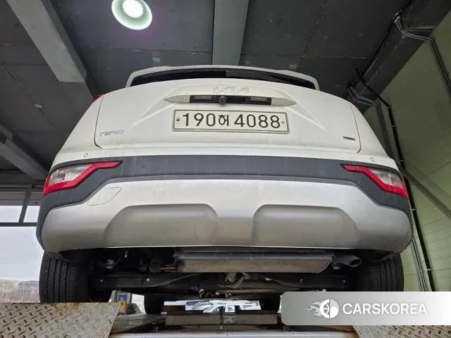 Kia Di Ol Nu Niro 2022 Белый из Кореи