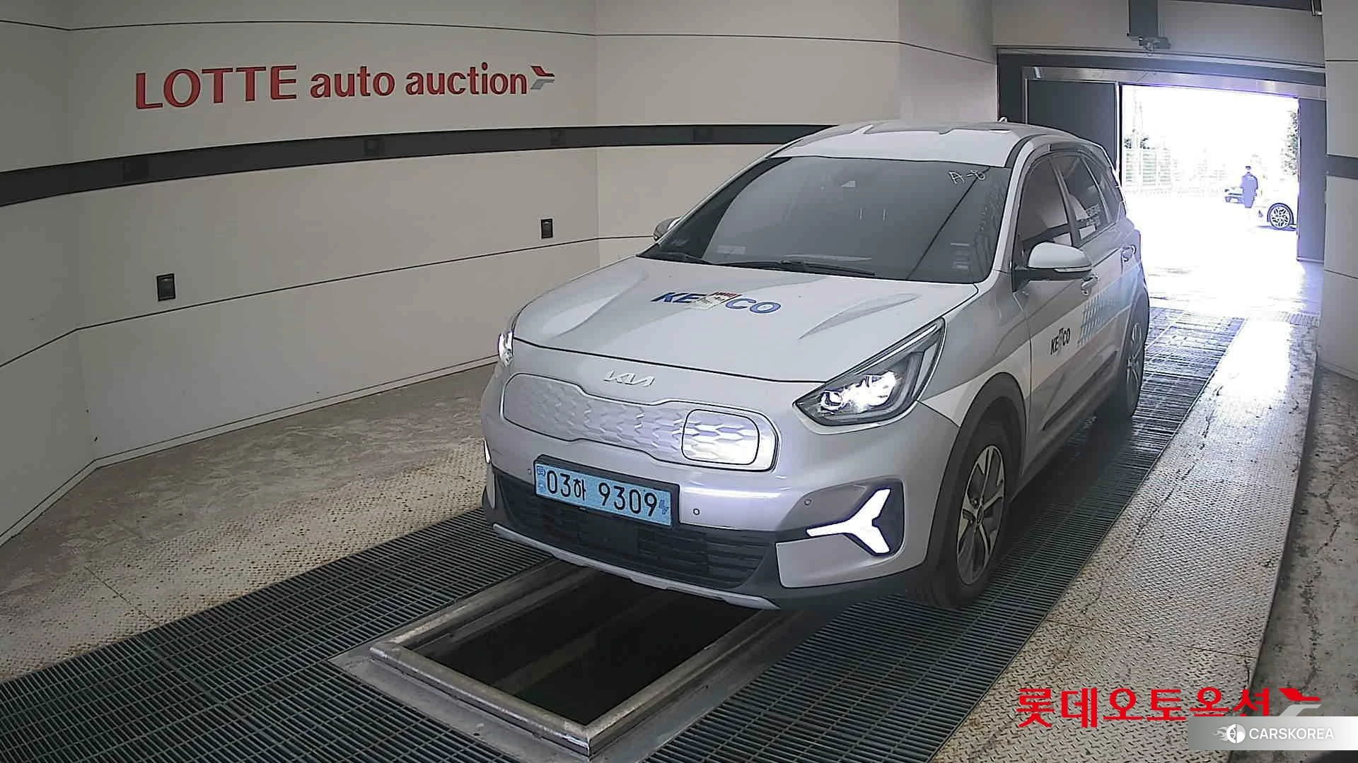 Kia Niro Plus 2023 Sparkling Silver из Кореи