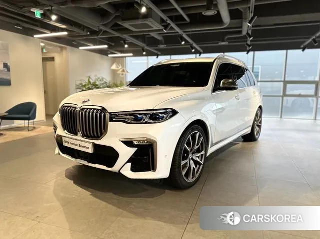 BMW X7 (G07) 2022 Белый из Кореи