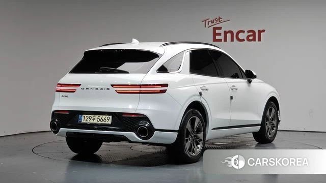 Genesis GV70 2021 Белый из Кореи