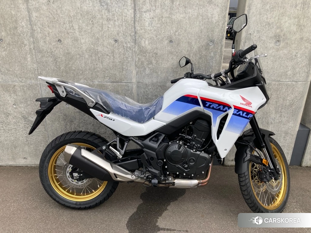Проданный Honda TRANSALP XL750 2024 из Японии