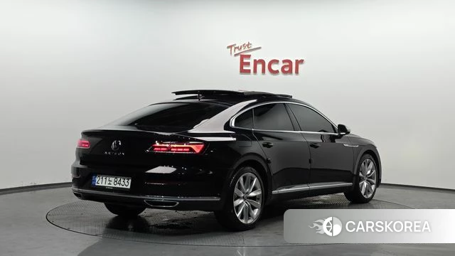 Volkswagen Arteon 2023 Черный из Кореи