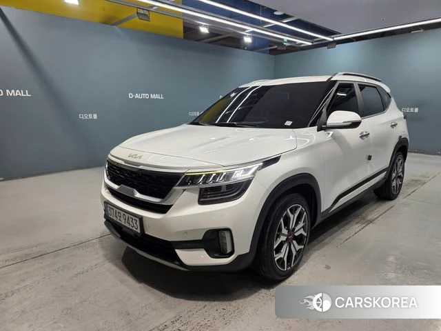 Kia Seltos 2022 Черный из Кореи
