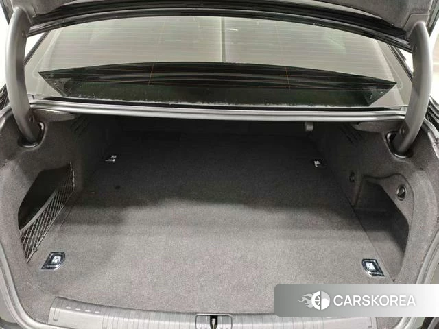 Audi A6L PHEV 2022 Черный из Китая