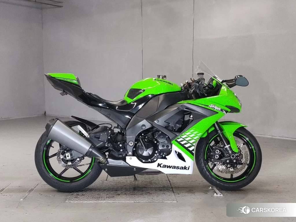 Проданный Kawasaki ZX-10R NINJA 2010 из Японии, фото 2