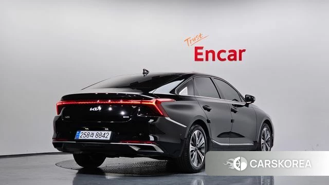 Kia K8 Hybrid 2023 Черный из Кореи