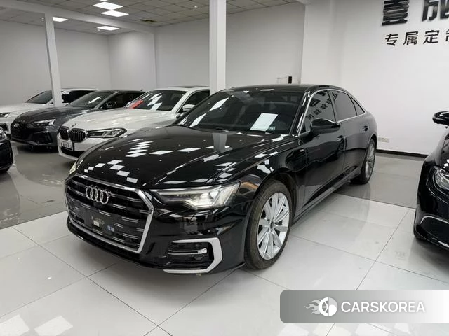 Audi A6L 2022 Черный из Китая