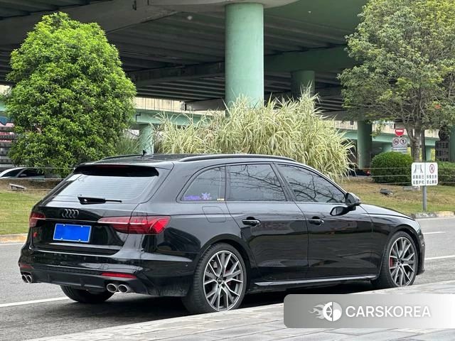 Audi S4 2024 Черный из Китая