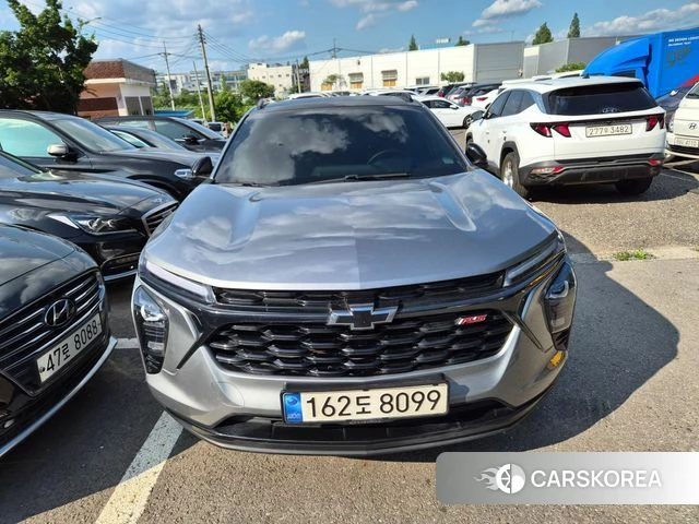 Chevrolet (GM Daewoo) Trax Crossover 2023 Серебристо-серый из Кореи