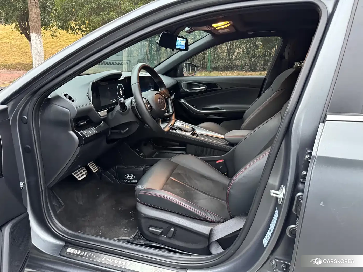Hyundai Lafesta 2023 Silver/gray из Китая
