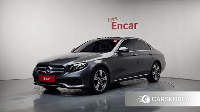 Mercedes-Benz E-Class W213 2018 Серый из Кореи
