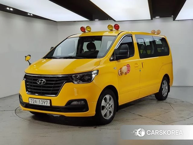Hyundai The New Grand Starex 2018 Желтый из Кореи