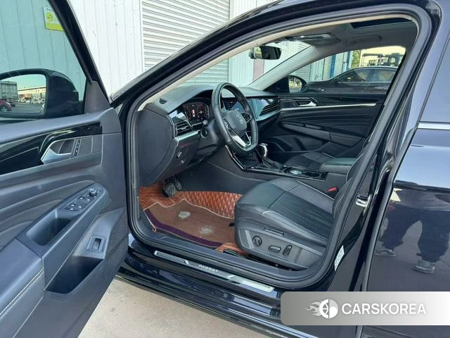 Volkswagen Passat 2022 Черный из Китая