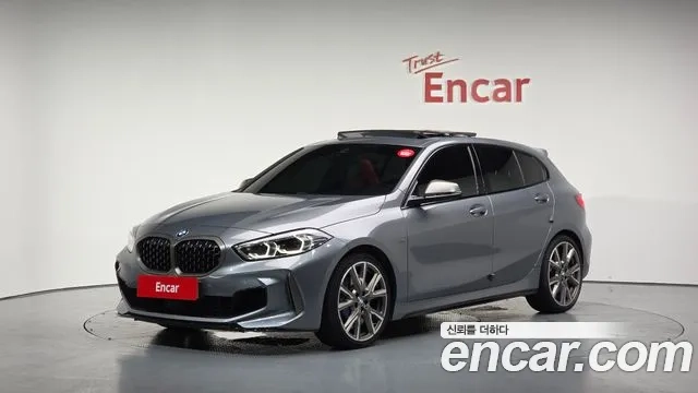 BMW 1 Series (F40) 2024 Серебряный из Кореи