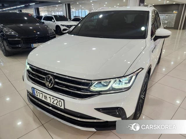 Volkswagen Tiguan second Generation 2023 Белый из Кореи