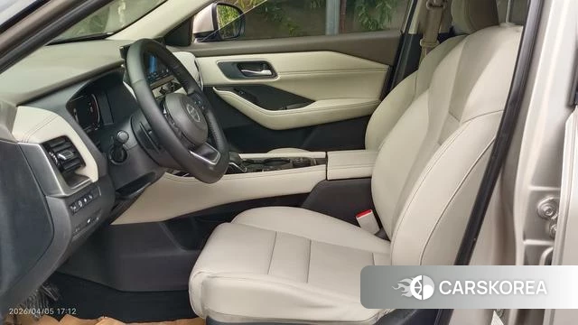 Nissan Qijun 2022 Шампань из Китая
