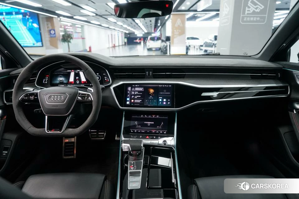 Audi RS 6 2025 Белый из Китая