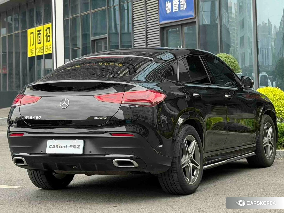 Mercedes-Benz GLE coupe 2022 Черный из Китая